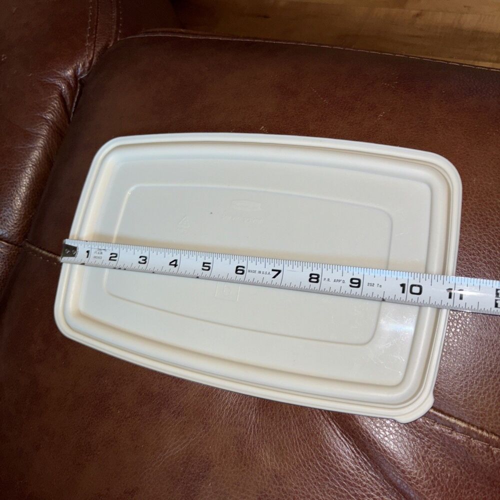Replacement Rubbermaid Servin Saver 7 Cup Food Storage #6 Almond Lid Only